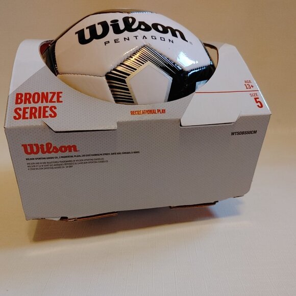 Wilson Pentagon Soccer Ball JAYDEN NELSON Bronze Series Size 5 13+ - Picture 5 of 5